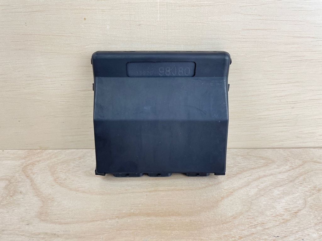 2011 Suzuki DF300 300HP 4 Stroke Outboard Engine Control Unit ECU 33920-98J80