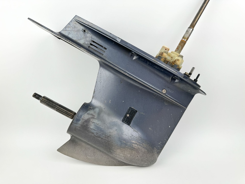 2010 + Yamaha F70 70HP 4 Stroke Outboard F70LA 20" Lower Unit - For Parts