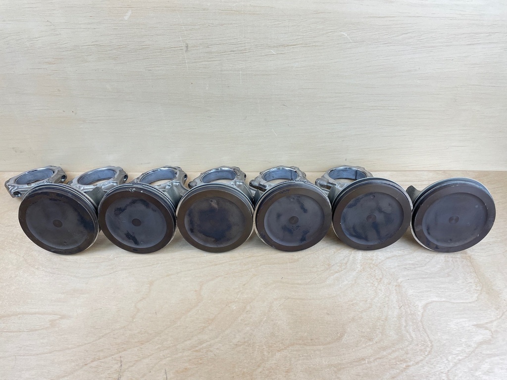 2011 Suzuki DF300 300HP Piston & Connecting Rod Set 12111-98J00-0B0