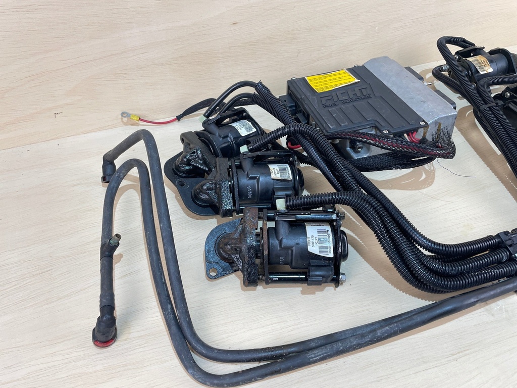 2000 Evinrude Ficht 225HP EMM With Matching Injectors 0586724