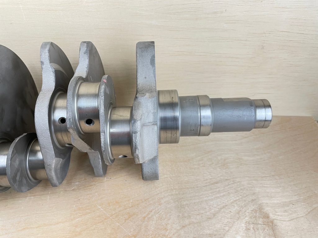 2008 Yamaha F350 350HP Outboard Crankshaft Assembly 6AW-11411-00-00