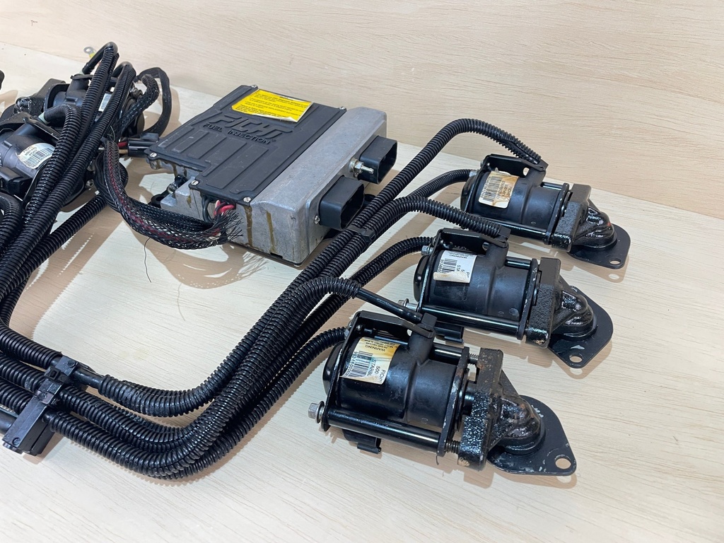 2000 Evinrude Ficht 225HP EMM With Matching Injectors 0586724