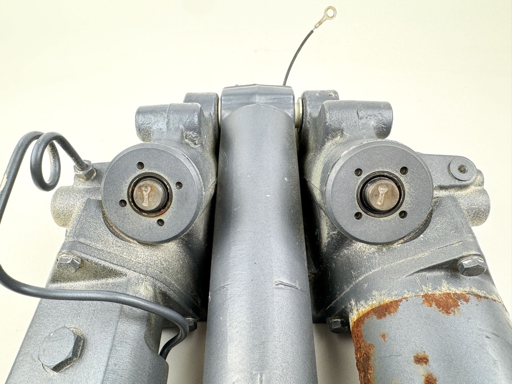 1996 Yamaha 150 HP 2 Stroke Outboard Power Trim Tilt Unit 6G5-43800-06-4D OEM