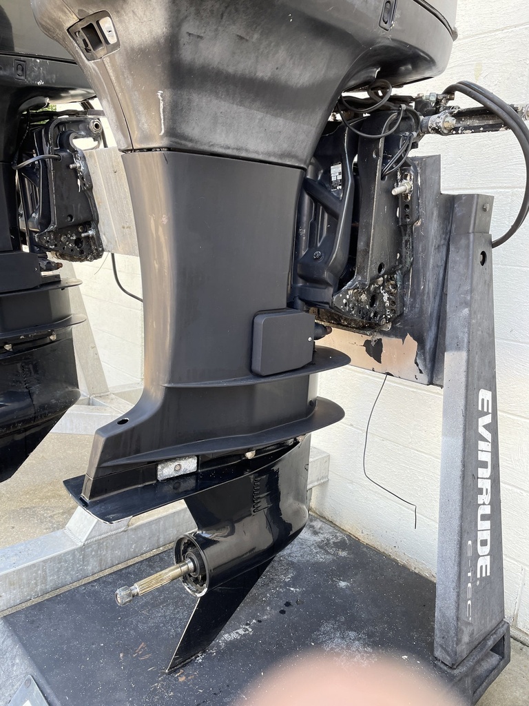 1997 Mercury 250HP EFI 2 Stroke Outboard Engines 25" XL Shaft Pair