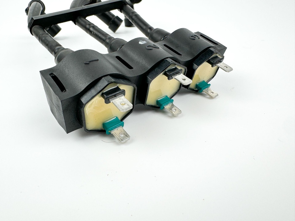 2004 Honda 40 HP 4 Stroke Outboard Ignition Coil Set 30500-ZW4-H01 OEM