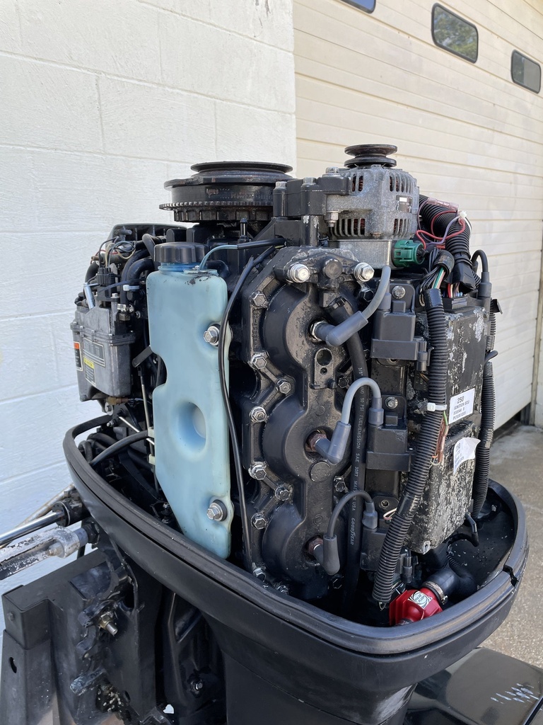 1997 Mercury 250HP EFI 2 Stroke Outboard Engines 25" XL Shaft Pair