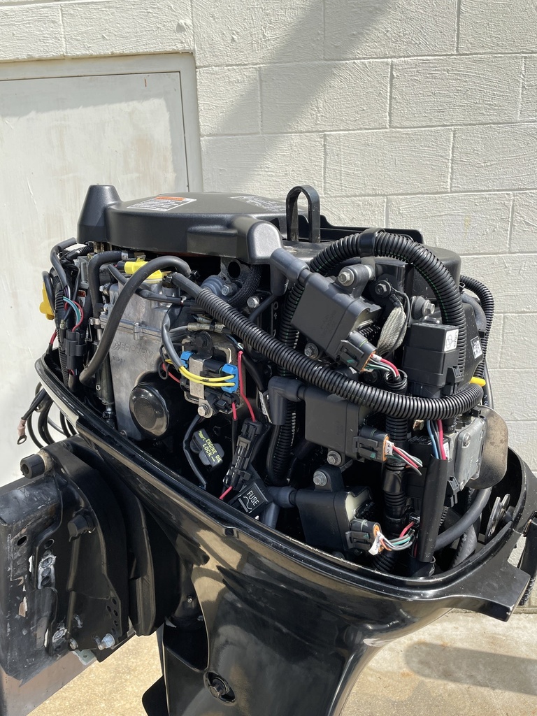 2006 Mercury 40HP 4 Stroke EFI Outboard Engine 20" Shaft - 161 Hours