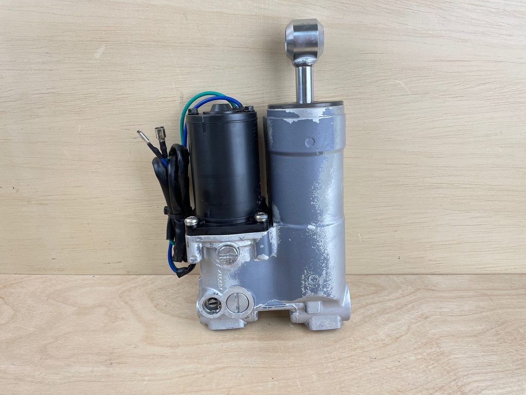 Johnson Evinrude 40HP 50 HP Power Trim & Tilt Unit 0438135 0435903