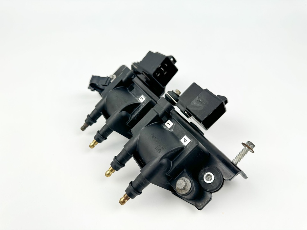 2011 Mercury 60 HP 4 Stroke Outboard Ignition Coil Set W/ Plate 8M0044991 OEM