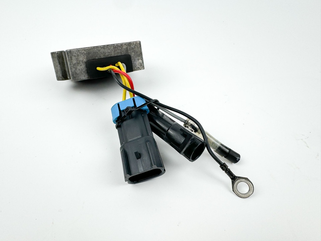 2011 Mercury 60 HP 4 Stroke Outboard Voltage Regulator 893640T01 OEM