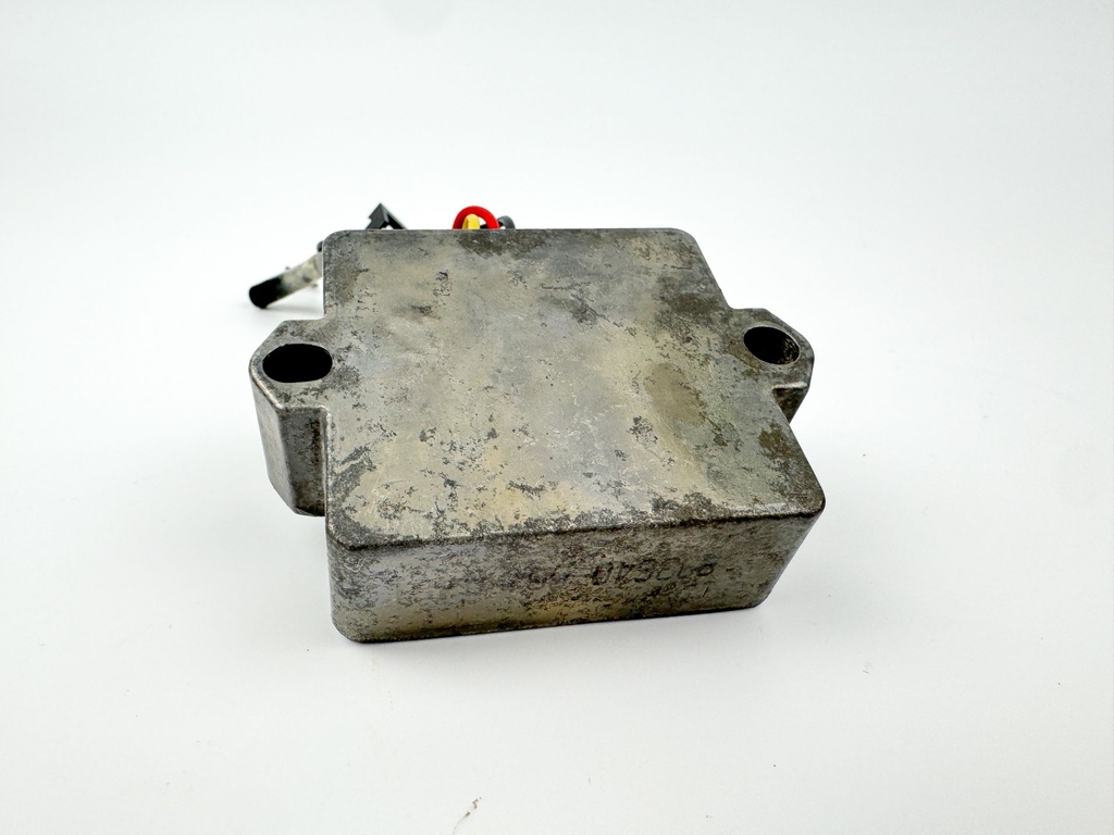 2011 Mercury 60 HP 4 Stroke Outboard Voltage Regulator 893640T01 OEM