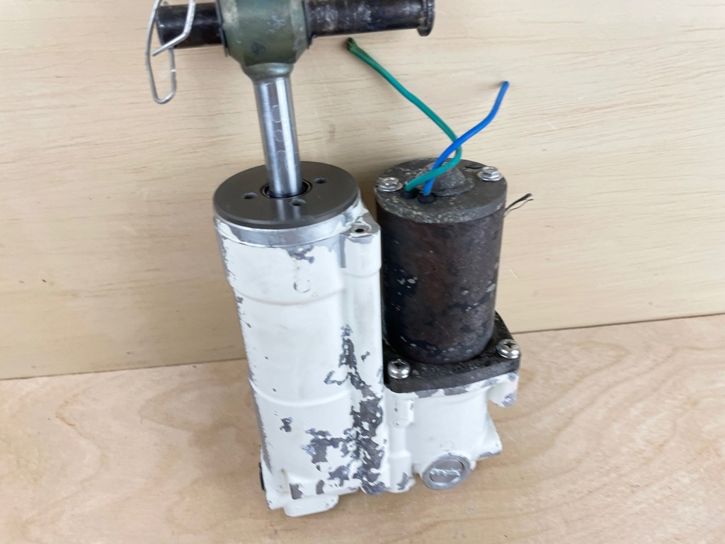 Johnson Evinrude 40HP 50 HP Power Trim & Tilt Unit 0438135 0435903 - Cut Wires