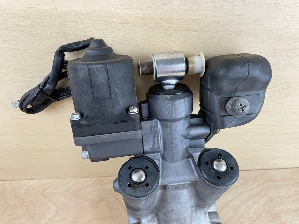 Suzuki DF140 140HP Outboard Power Trim & Tilt Assembly 5033934