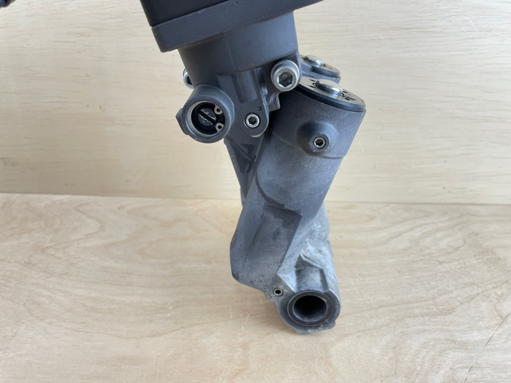 Suzuki DF140 140HP Outboard Power Trim & Tilt Assembly 5033934