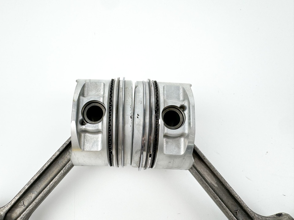 2011 Mercury 60 HP 4 Stroke Outboard Piston & Connecting Rod Set 893524T08 OEM