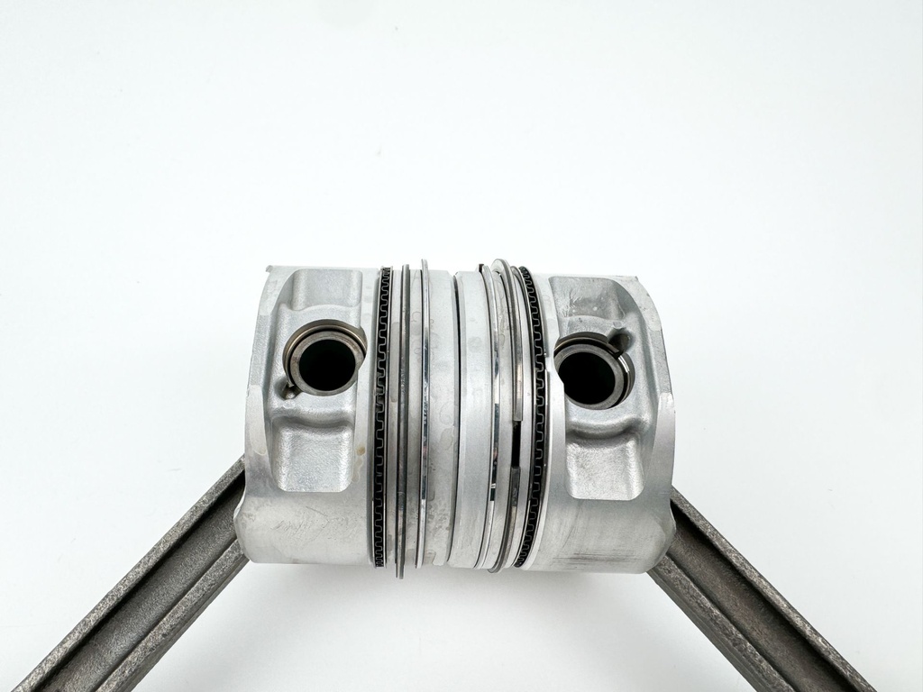 2011 Mercury 60 HP 4 Stroke Outboard Piston & Connecting Rod Set 893524T08 OEM