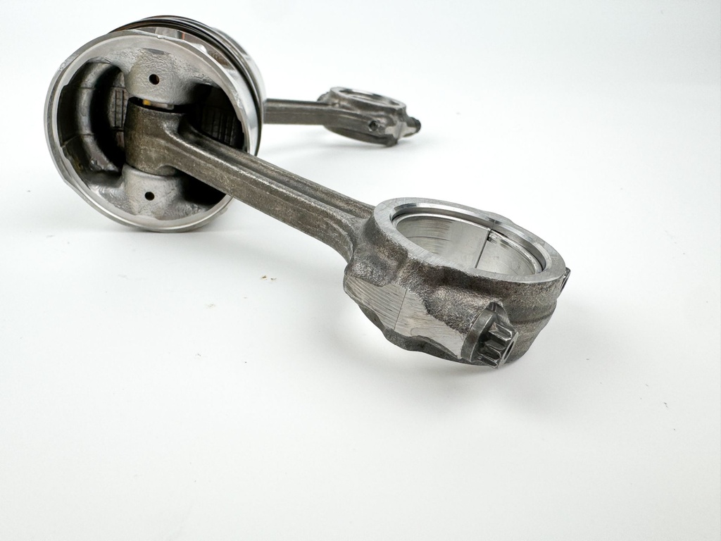 2011 Mercury 60 HP 4 Stroke Outboard Piston & Connecting Rod Set 893524T08 OEM