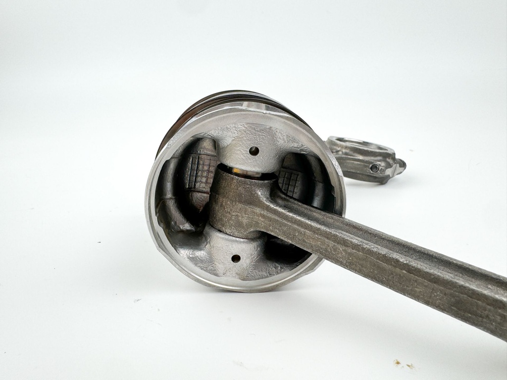 2011 Mercury 60 HP 4 Stroke Outboard Piston & Connecting Rod Set 893524T08 OEM