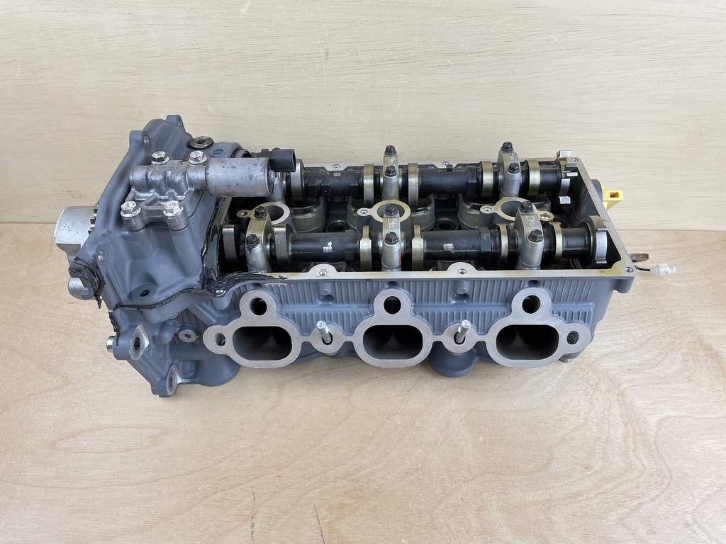 2011 Suzuki DF300 300HP Left Port Cylinder Head Assembly 11103-98J10
