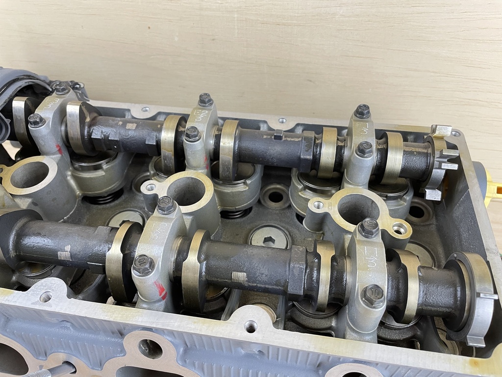 2011 Suzuki DF300 300HP Left Port Cylinder Head Assembly 11103-98J10