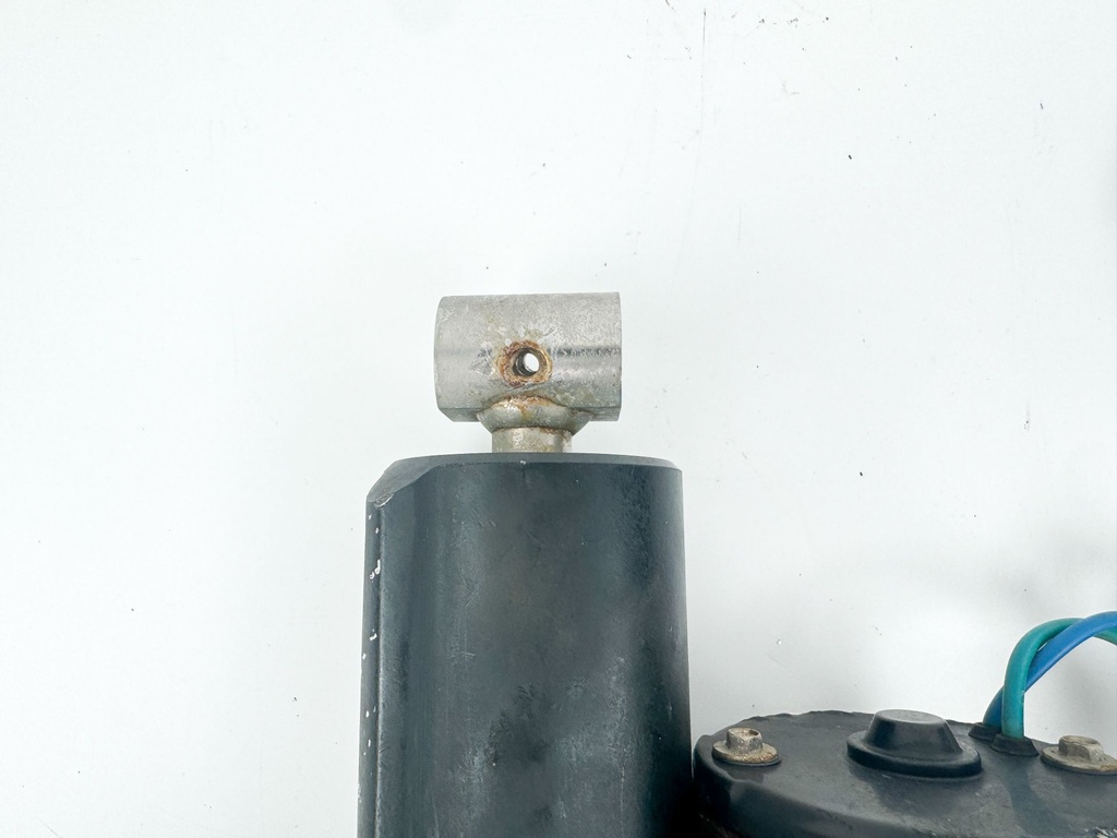 830150T2 Mercury 40 50 60 HP 2 Stroke Outboard Power Trim Tilt Unit Assembly 893517T01