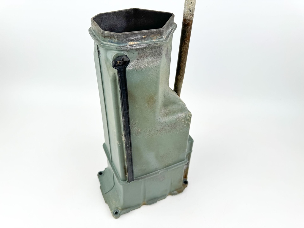 2003 Yamaha 200 HP 2 Stroke Outboard Exhaust Muffler 6E5-14711-01-5B OEM