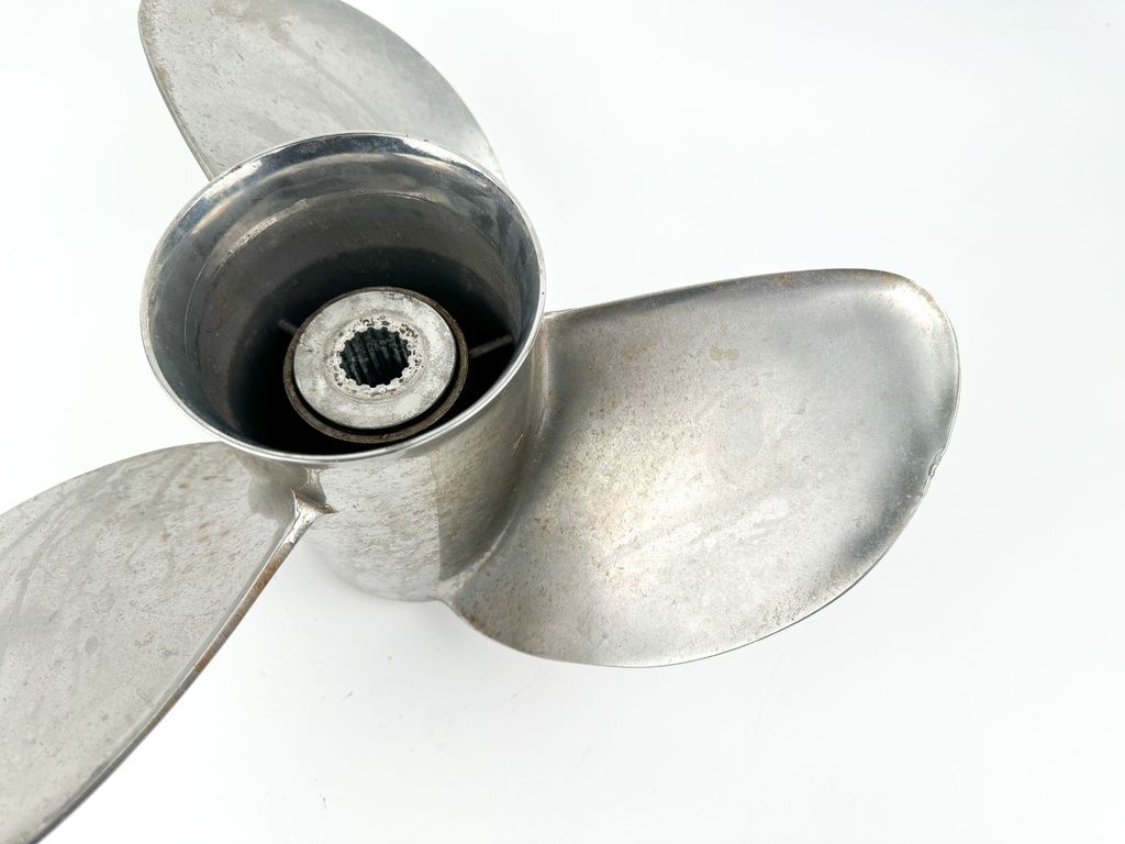 Yamaha Stainless Steel 3 Blade Prop Propeller 15 1/4" x 17P RH Standard