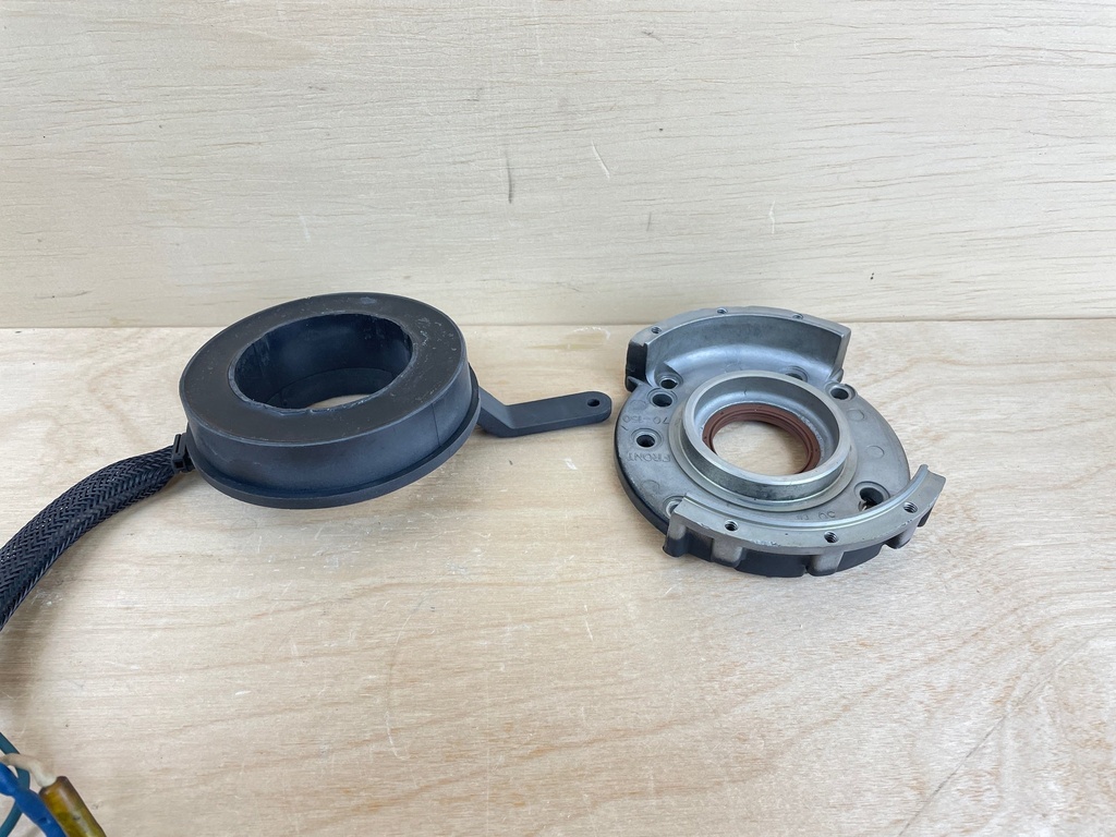 1996 Mercury 120HP Force Outboard 2 Stroke Trigger Assembly 828303A1