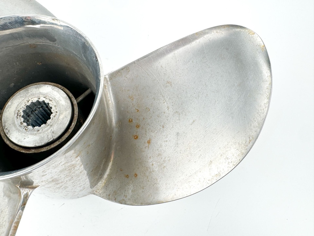 Yamaha Stainless Steel 3 Blade Prop Propeller 15 1/4" x 17P RH Standard