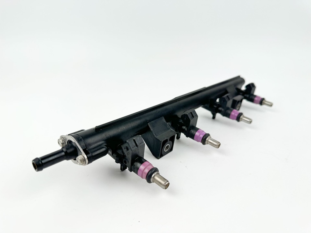 2008 Mercury 90 HP 4 Stroke Outboard Fuel Injector Set W/ Rail 898103T97 OEM