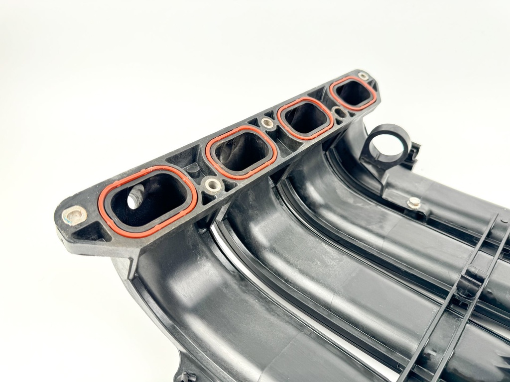 2008 Mercury 90 HP 4 Stroke Outboard Intake Manifold 8M6002790 OEM