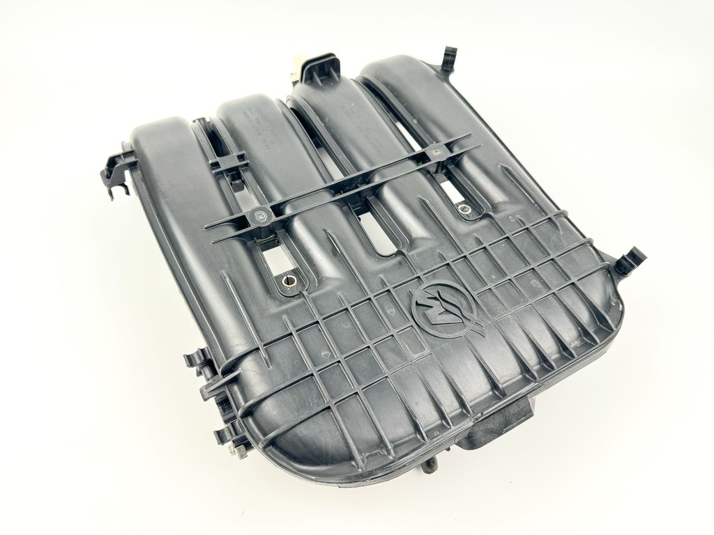 2008 Mercury 90 HP 4 Stroke Outboard Intake Manifold 8M6002790 OEM