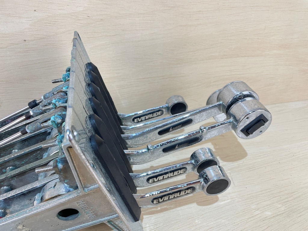 Livorsi Marine Outboard Engine Controls Triple Set of Engines