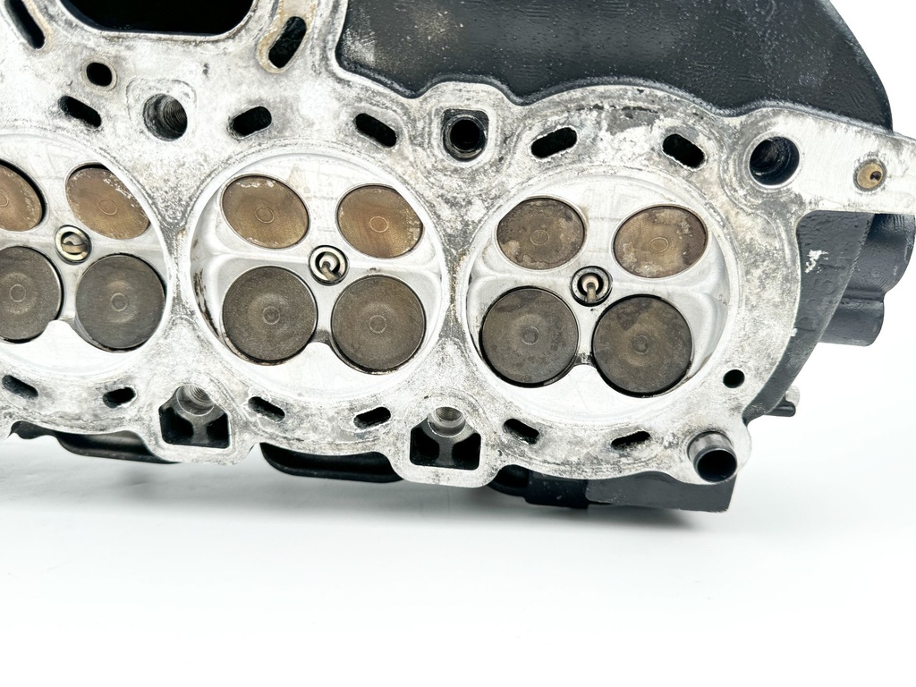 2008 Mercury 90 HP 4 Stroke Outboard Cylinder Head 897954A03 OEM