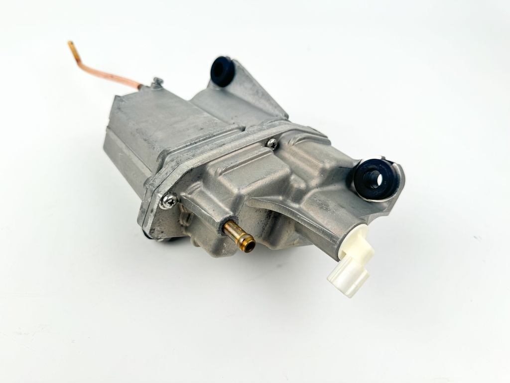 2018 Suzuki 150 HP 4 Stroke Outboard Vapor Separator Tank VST 15600-96J12 OEM