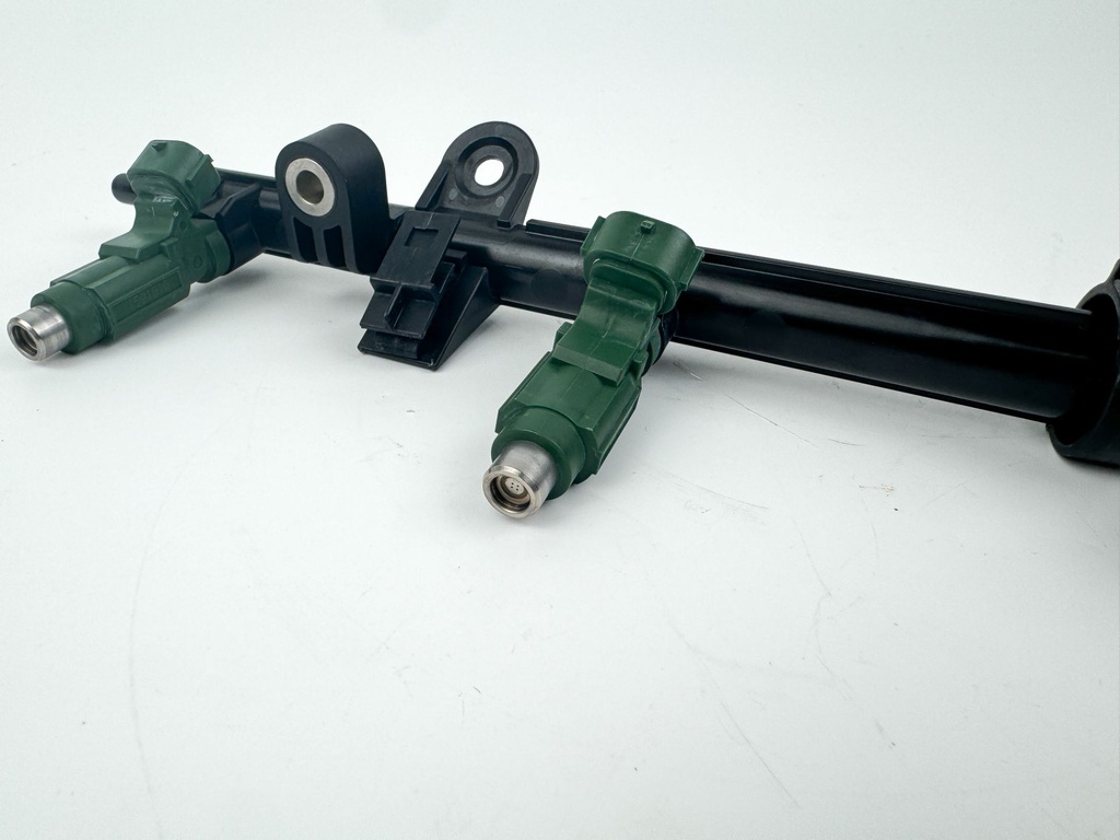 2018 Yamaha 150 HP 4 Stroke Outboard Fuel Injector 63P-13160-10-00 OEM