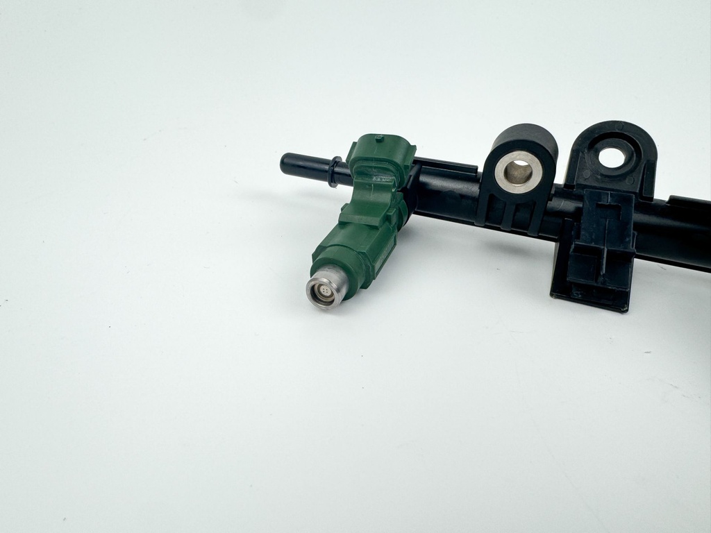 2018 Yamaha 150 HP 4 Stroke Outboard Fuel Injector 63P-13160-10-00 OEM