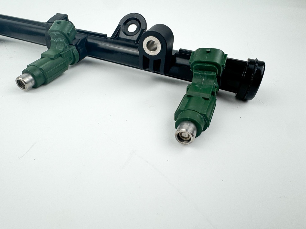 2018 Yamaha 150 HP 4 Stroke Outboard Fuel Injector 63P-13160-10-00 OEM