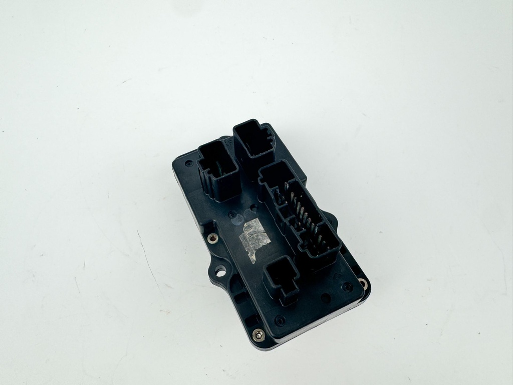 2018 Yamaha 150 HP 4 Stroke Outboard Fuse Box 63P-82170-02-00 OEM