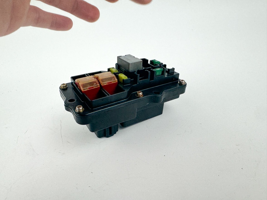 2018 Yamaha 150 HP 4 Stroke Outboard Fuse Box 63P-82170-02-00 OEM