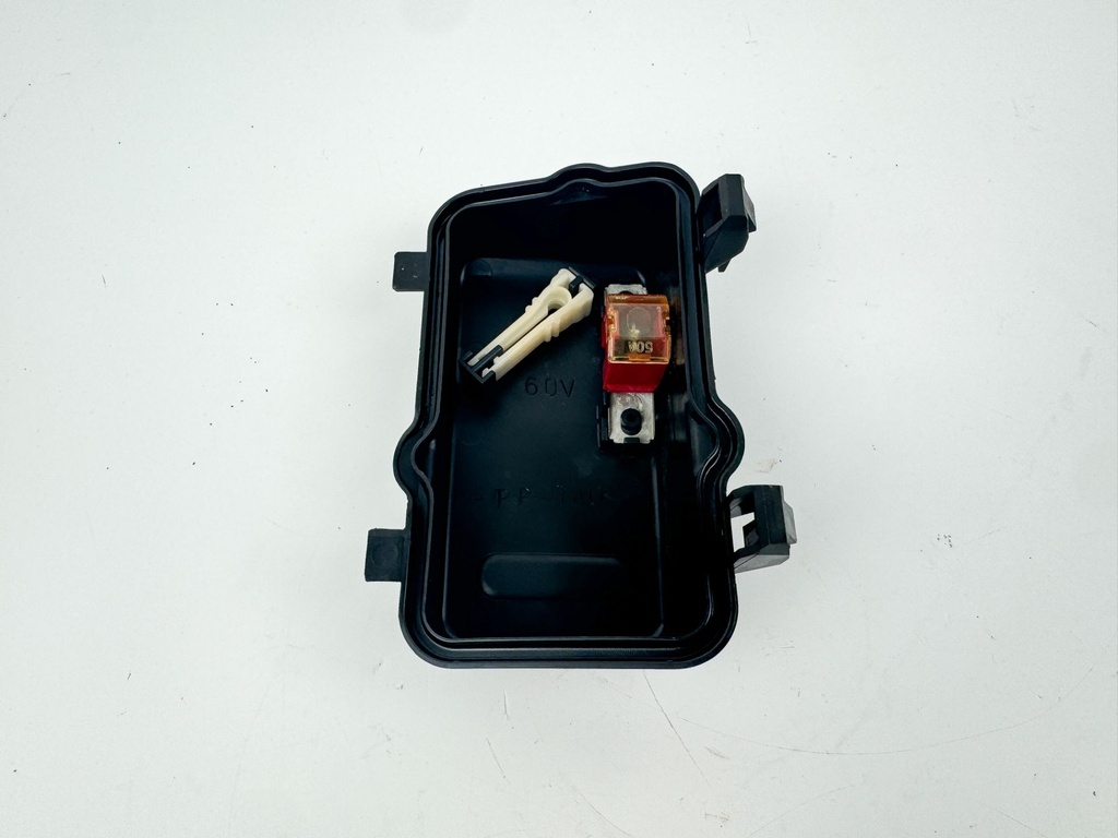 2018 Yamaha 150 HP 4 Stroke Outboard Fuse Box 63P-82170-02-00 OEM