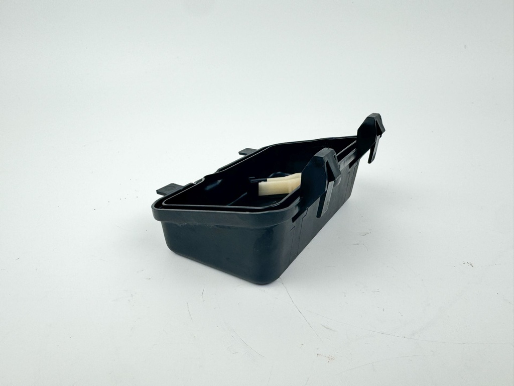 2018 Yamaha 150 HP 4 Stroke Outboard Fuse Box 63P-82170-02-00 OEM