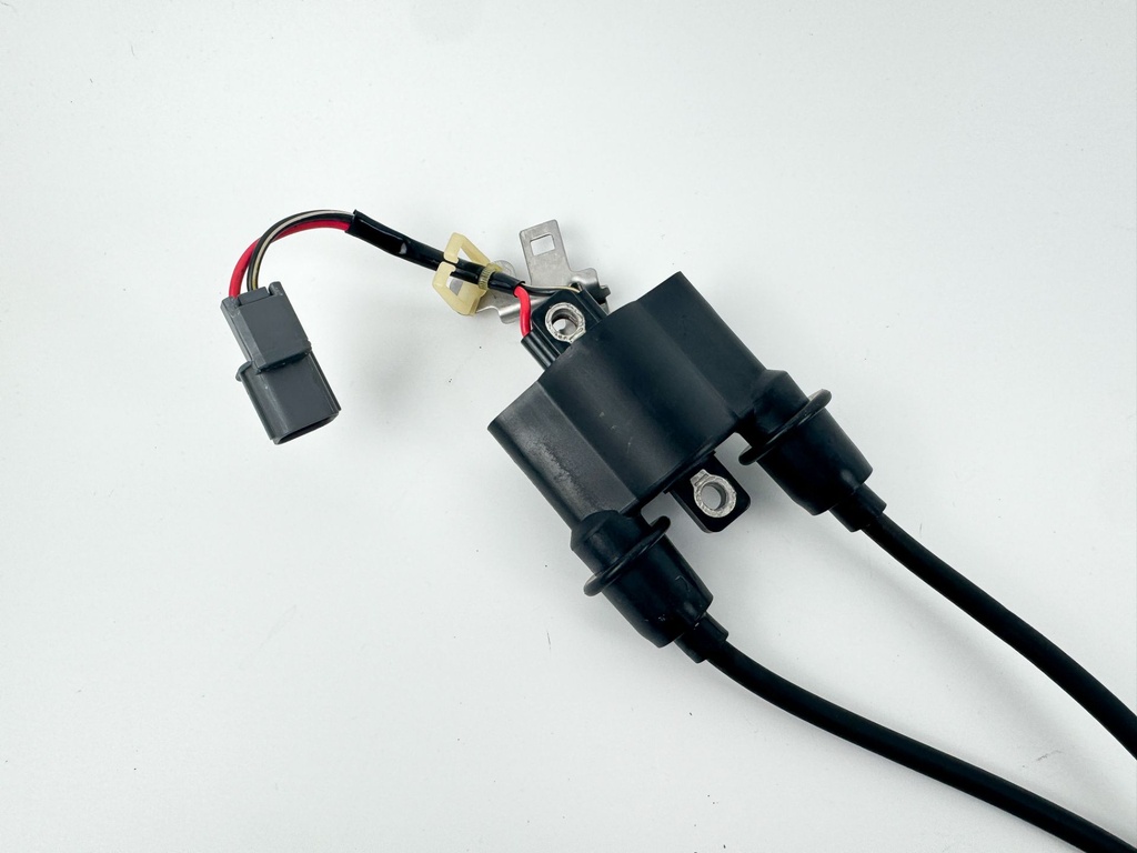 2018 Yamaha 150 HP 4 Stroke Outboard Ignition Coil Set 63P-82310-01-00 OEM