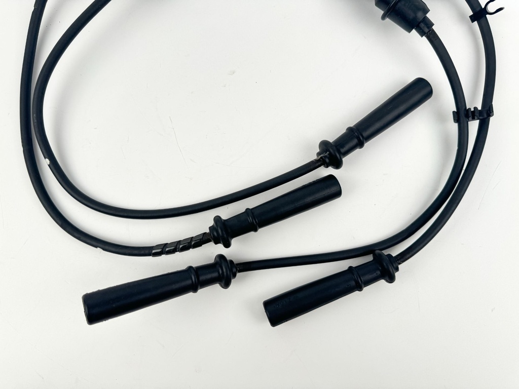 2018 Yamaha 150 HP 4 Stroke Outboard Ignition Coil Set 63P-82310-01-00 OEM