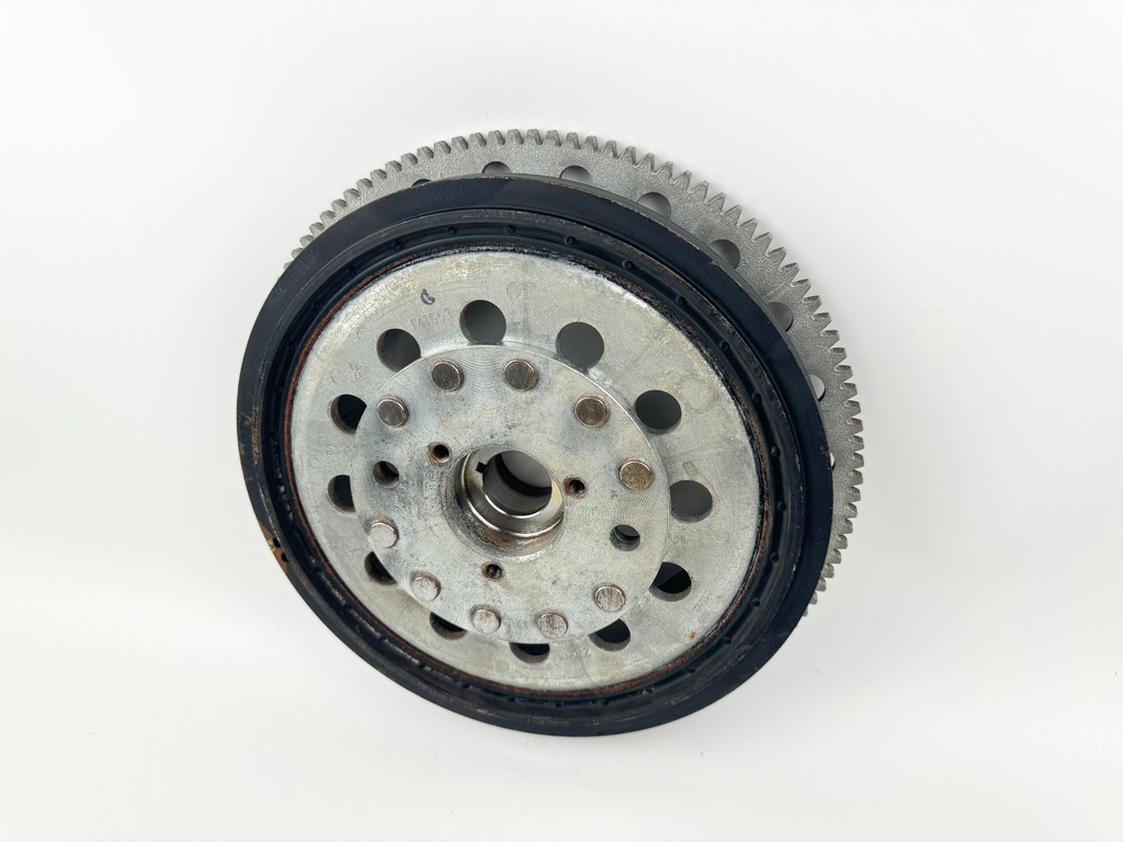 2018 Yamaha 150 HP 4 Stroke Outboard Flywheel Rotor 63P-81450-00-00 OEM