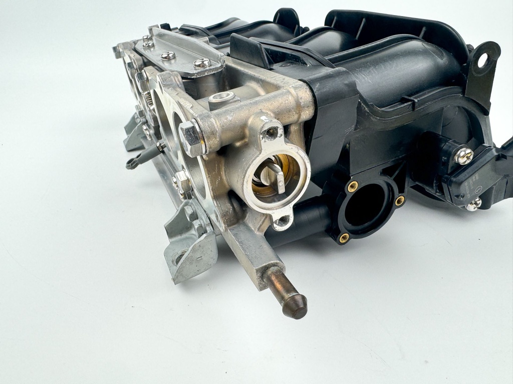 2018 Yamaha 150 HP 4 Stroke Outboard Intake Manifold & Throttle Body 63P-13751-20-00 OEM