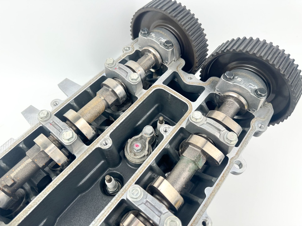 2011+ Yamaha F150 150 HP 4 Stroke Outboard Cylinder Head Complete