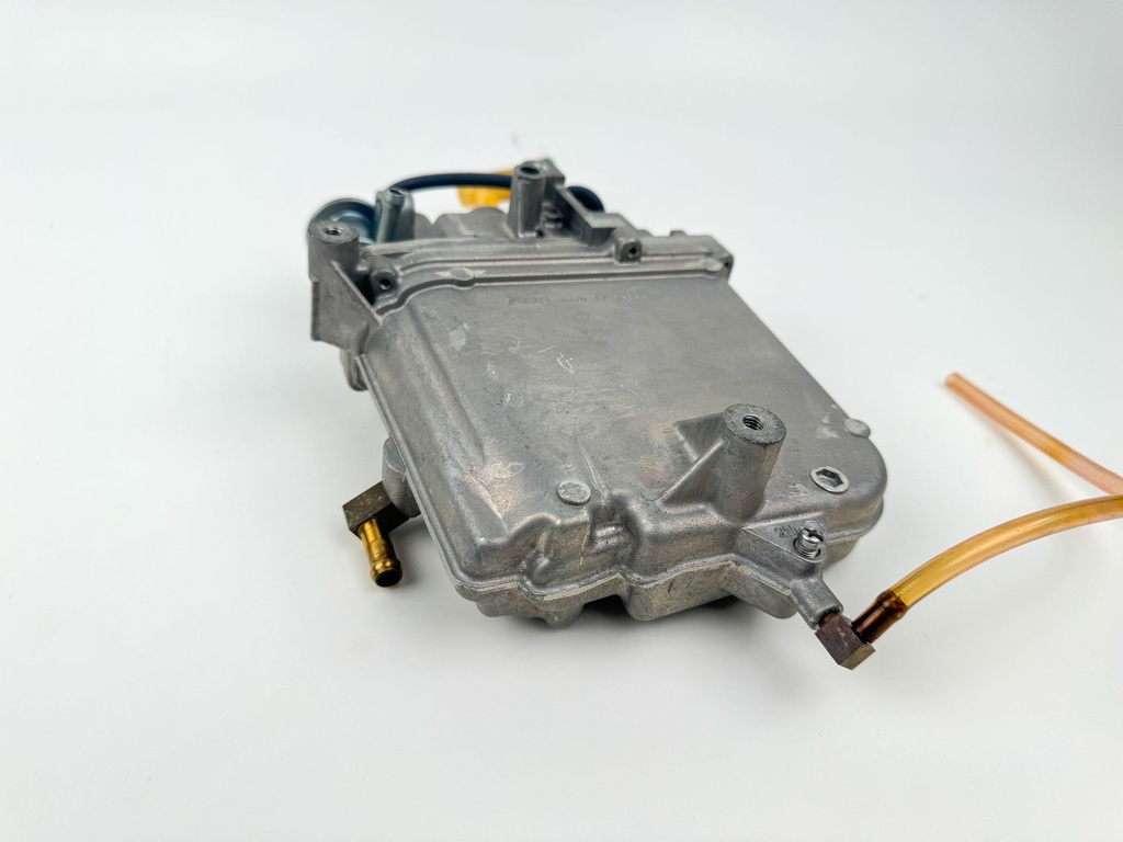 2018 Yamaha 150 HP 4 Stroke Outboard VST Float Chamber Assembly 63P-14180-20-00 OEM