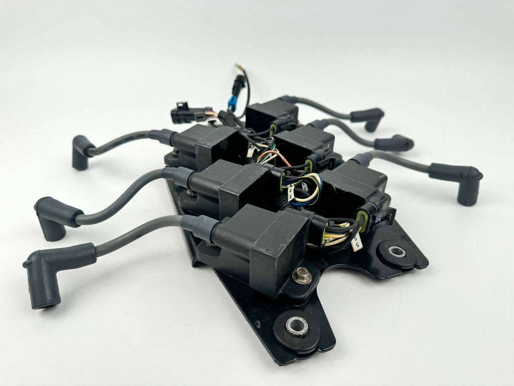 2003 Mercury 150 HP 2 Stroke Outboard Ignition Coil Set W/ Plate 827509T7 OEM