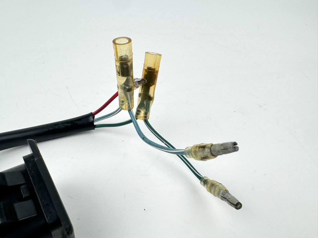 2003 Mercury 150 HP 2 Stroke Outboard Trim Switch 856990 OEM